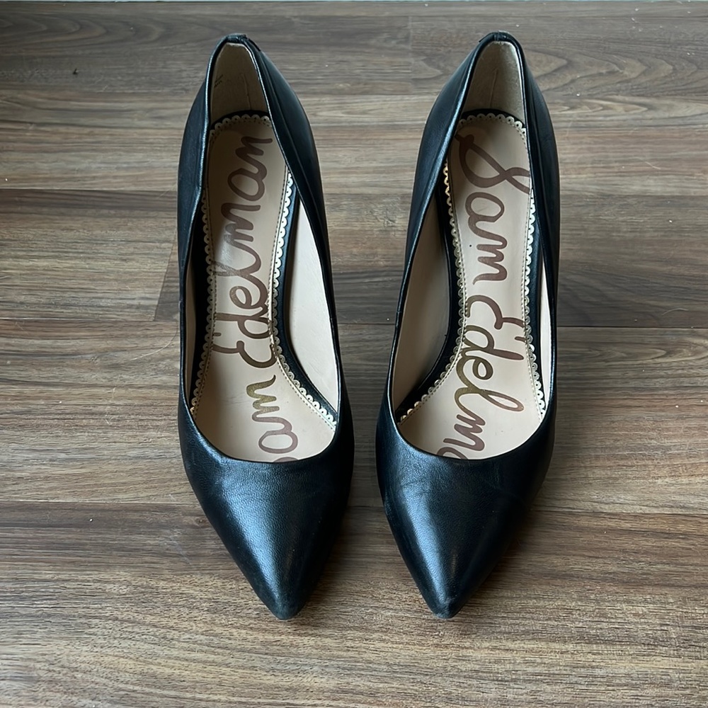 Black leather Sam Edelman pumps, size 7.5